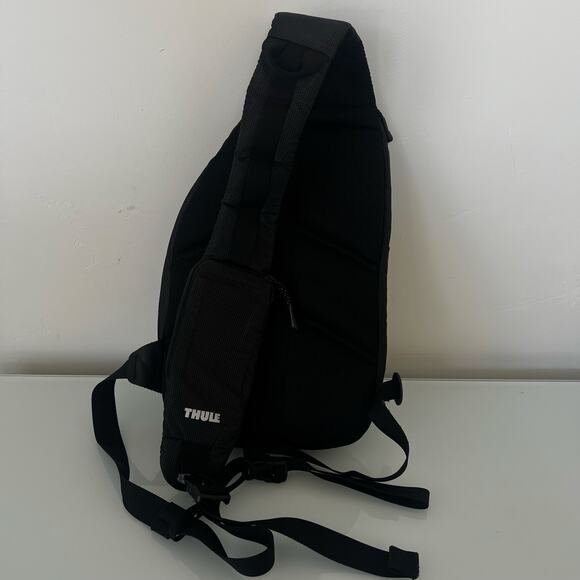 Thule Thume Sweden Legend GoPro Sling Pack Black Blue - Picture 2 of 8